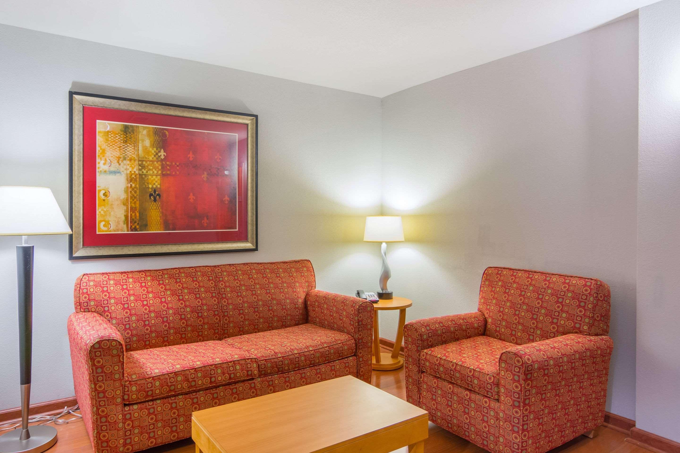 Comfort Suites At Virginia Center Commons Glen Allen Bagian luar foto