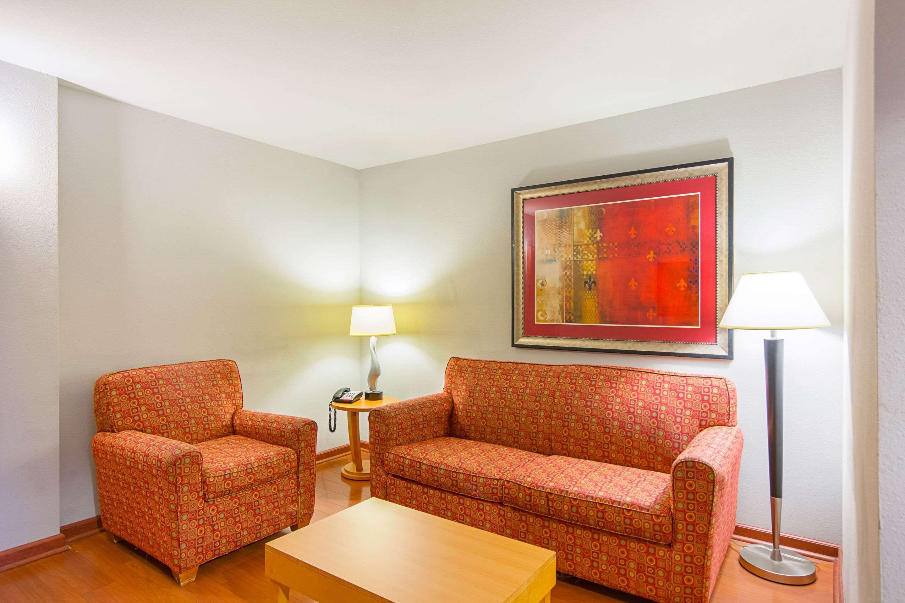Comfort Suites At Virginia Center Commons Glen Allen Bagian luar foto