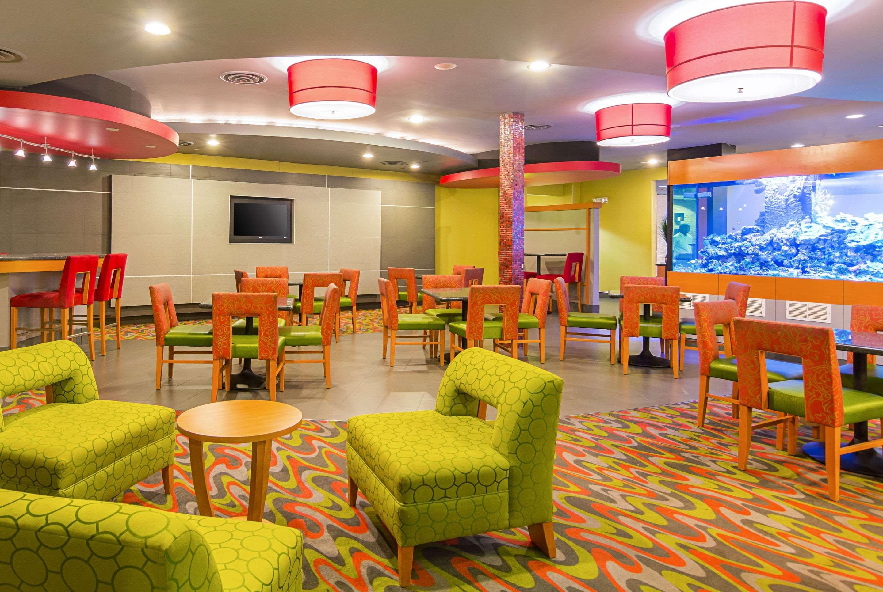 Comfort Suites At Virginia Center Commons Glen Allen Bagian luar foto