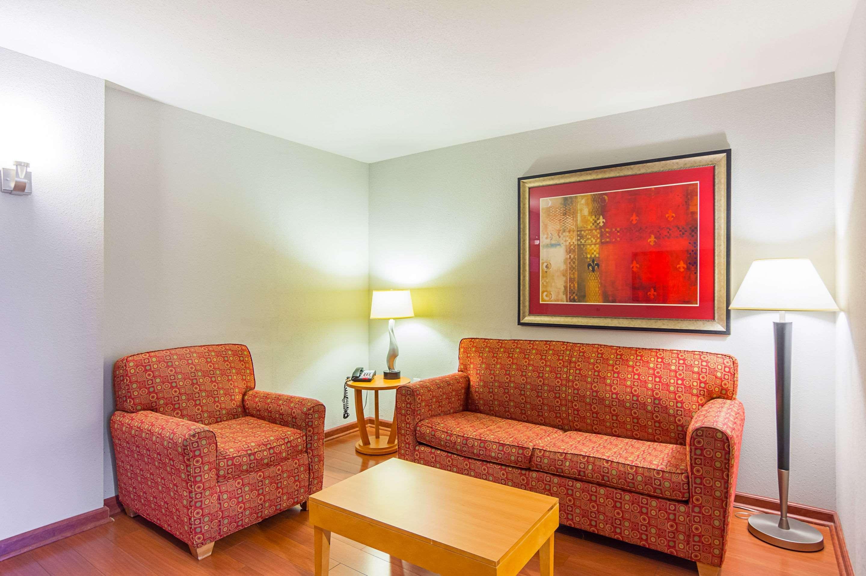 Comfort Suites At Virginia Center Commons Glen Allen Bagian luar foto