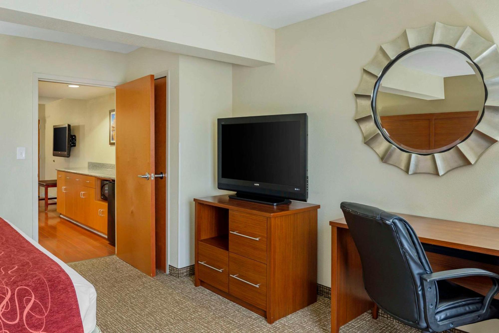 Comfort Suites At Virginia Center Commons Glen Allen Bagian luar foto