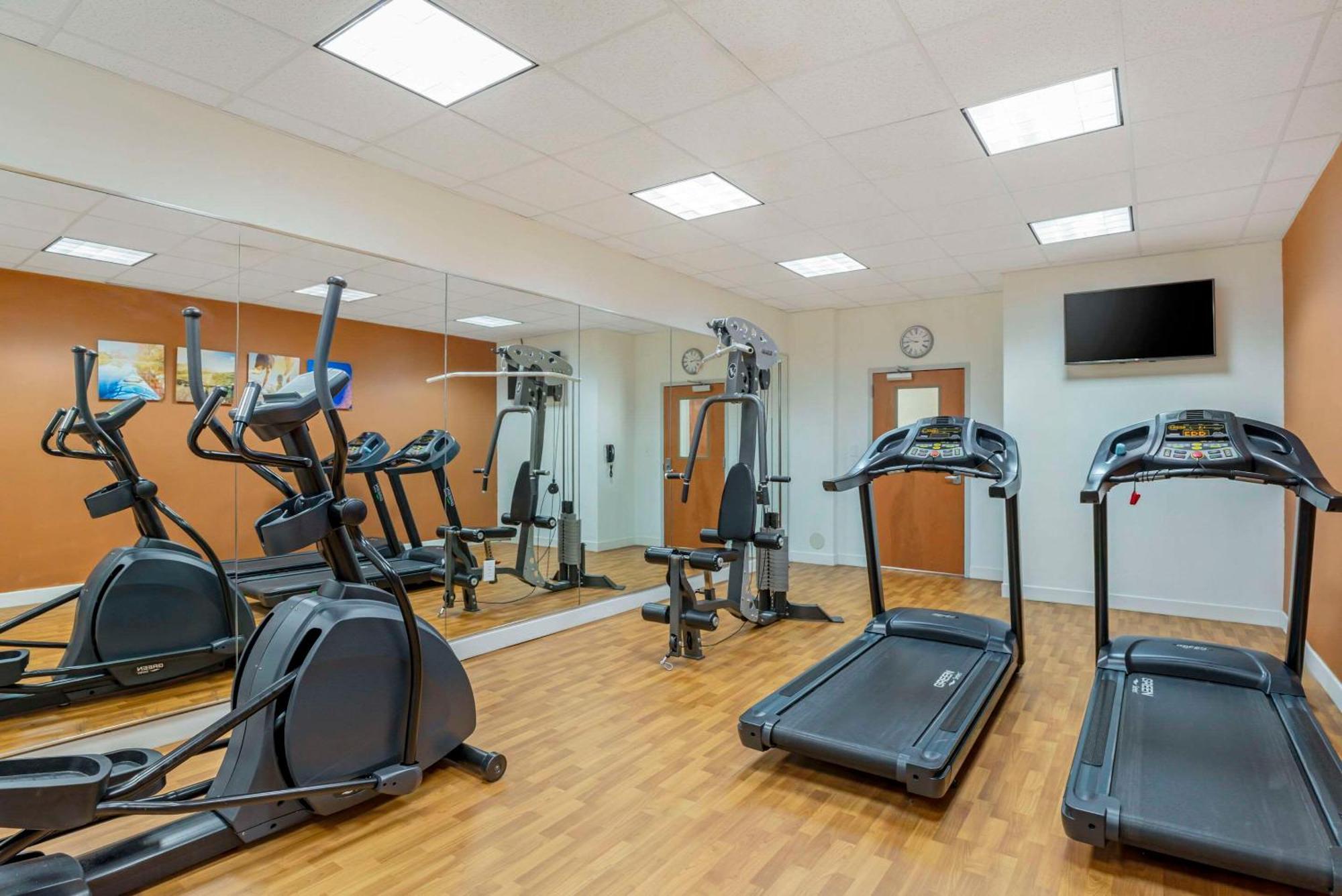 Comfort Suites At Virginia Center Commons Glen Allen Bagian luar foto