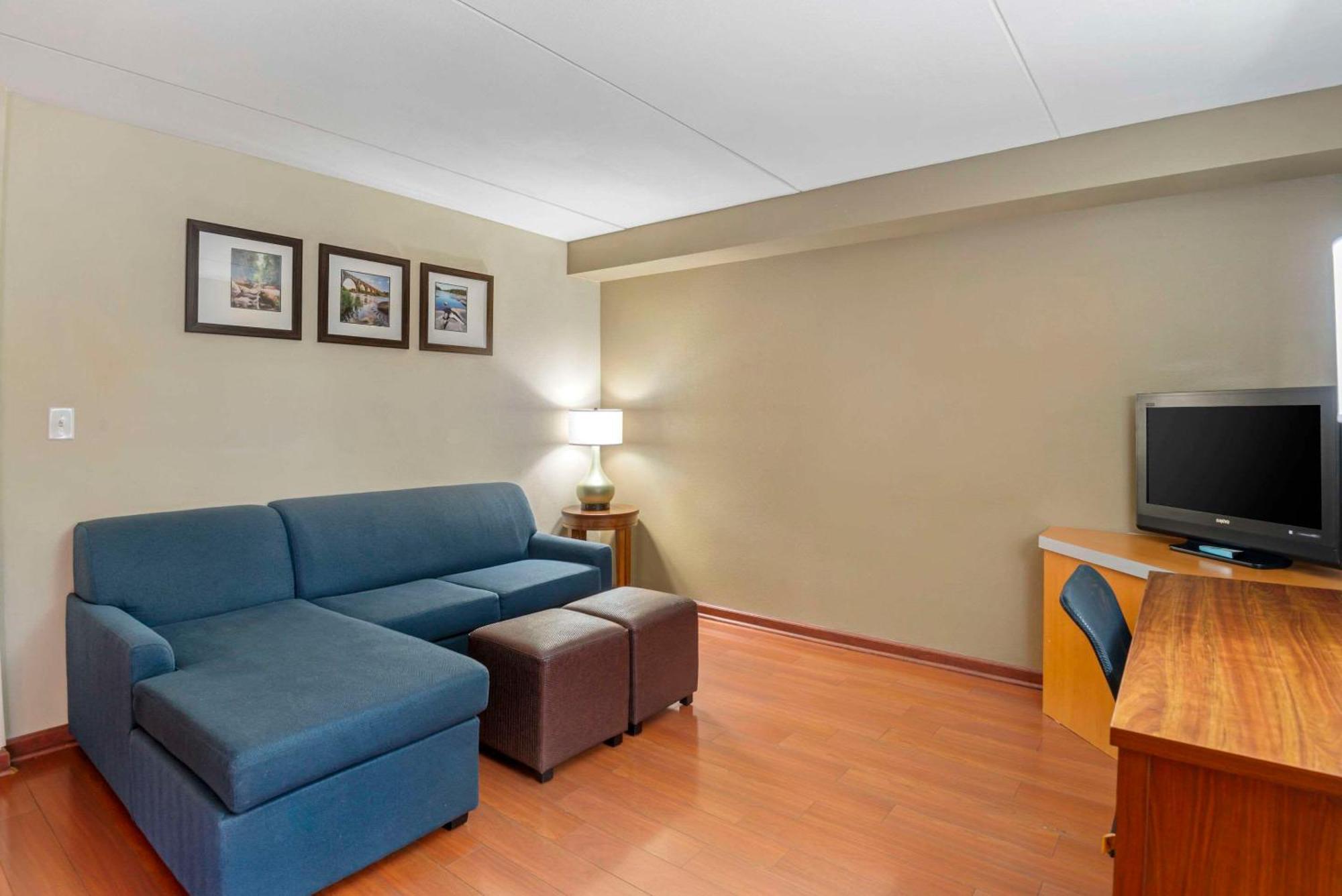 Comfort Suites At Virginia Center Commons Glen Allen Bagian luar foto