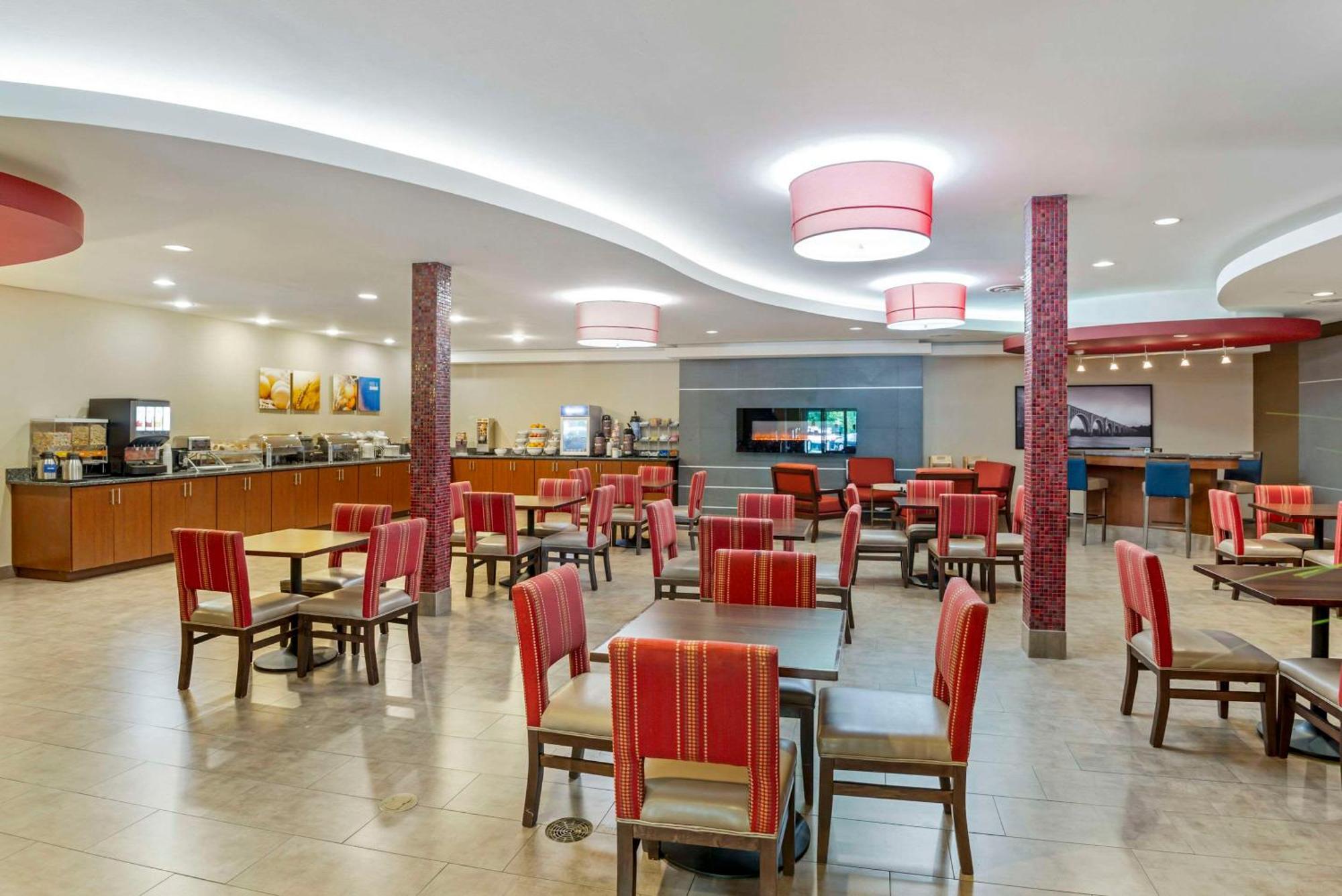 Comfort Suites At Virginia Center Commons Glen Allen Bagian luar foto